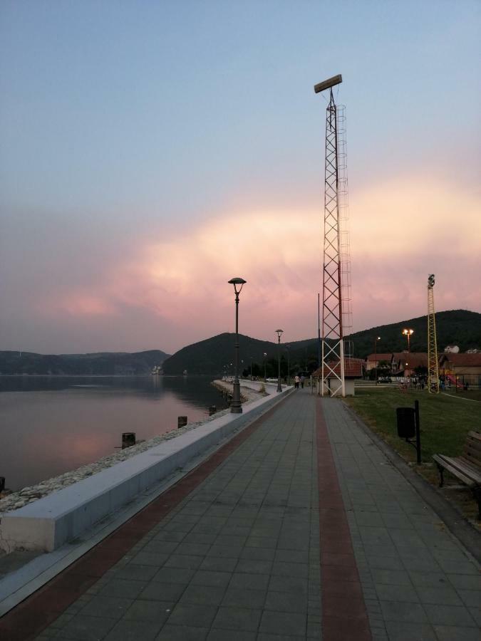 Soba Katarina Apartamento Golubac Exterior foto